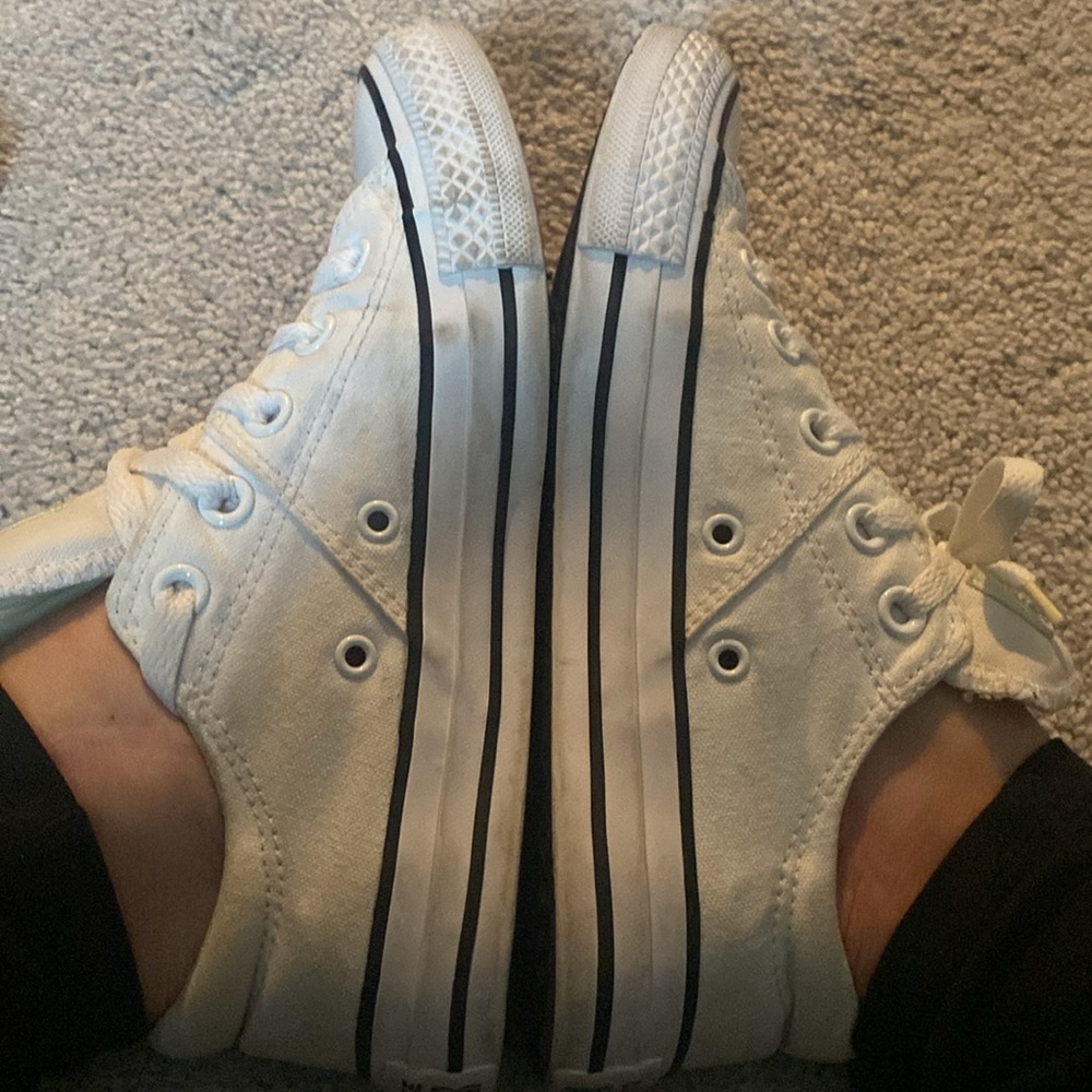 EUC Converse🤍🖤 - Picture 3 of 12